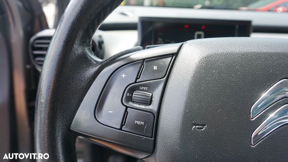Citroën C4 Cactus 1.5 BlueHDi S&S BVM6 Live - 22