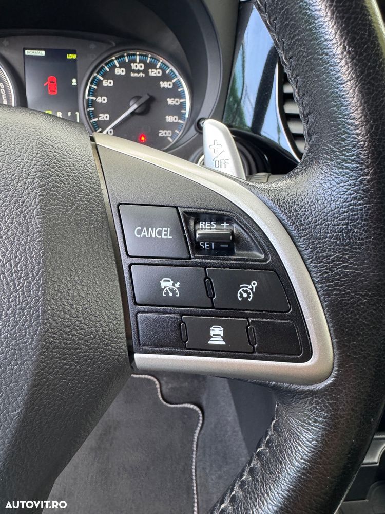 Mitsubishi Outlander 2.0 4WD Plug-In Hybrid Plus - 20