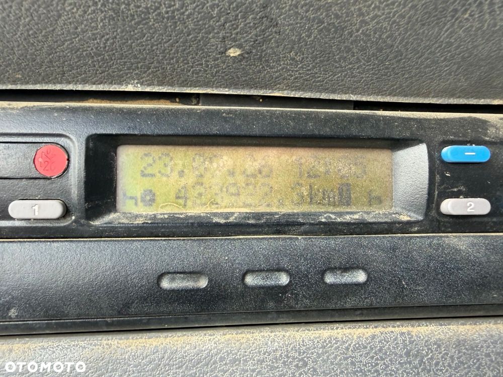 Renault Kerax 420.40 P 8X4 - 27