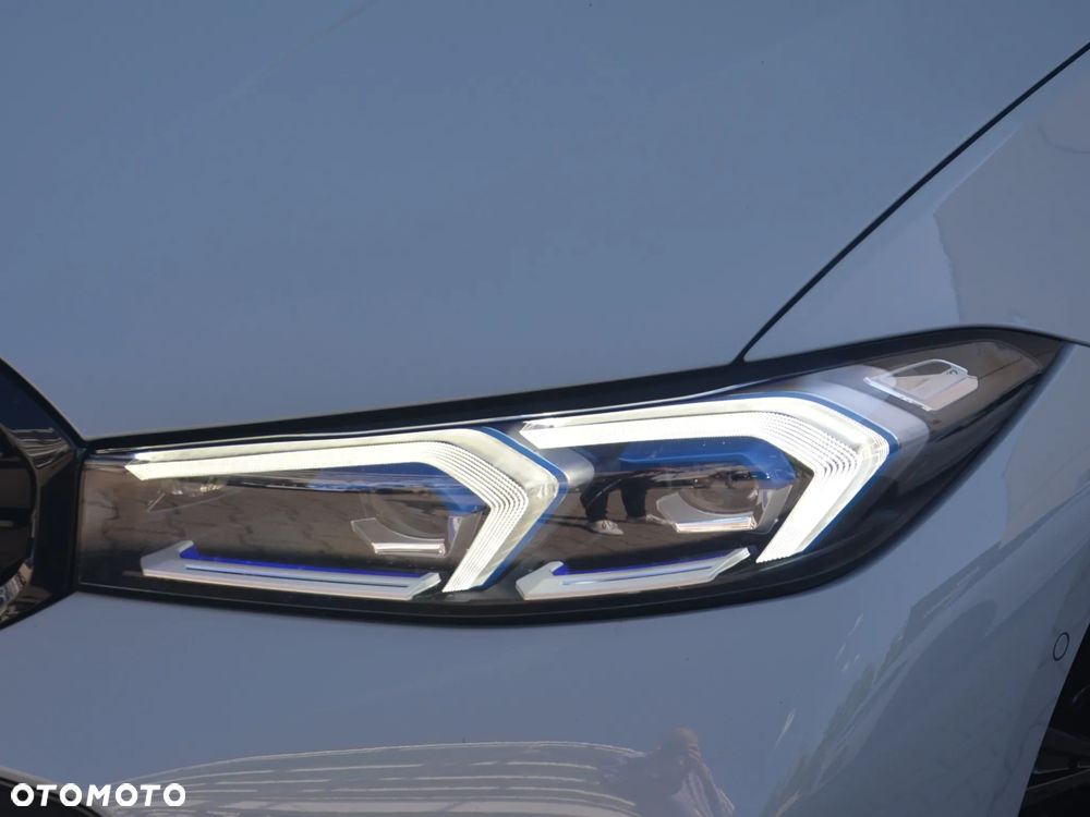 BMW Seria 3 M340d xDrive mHEV sport - 12