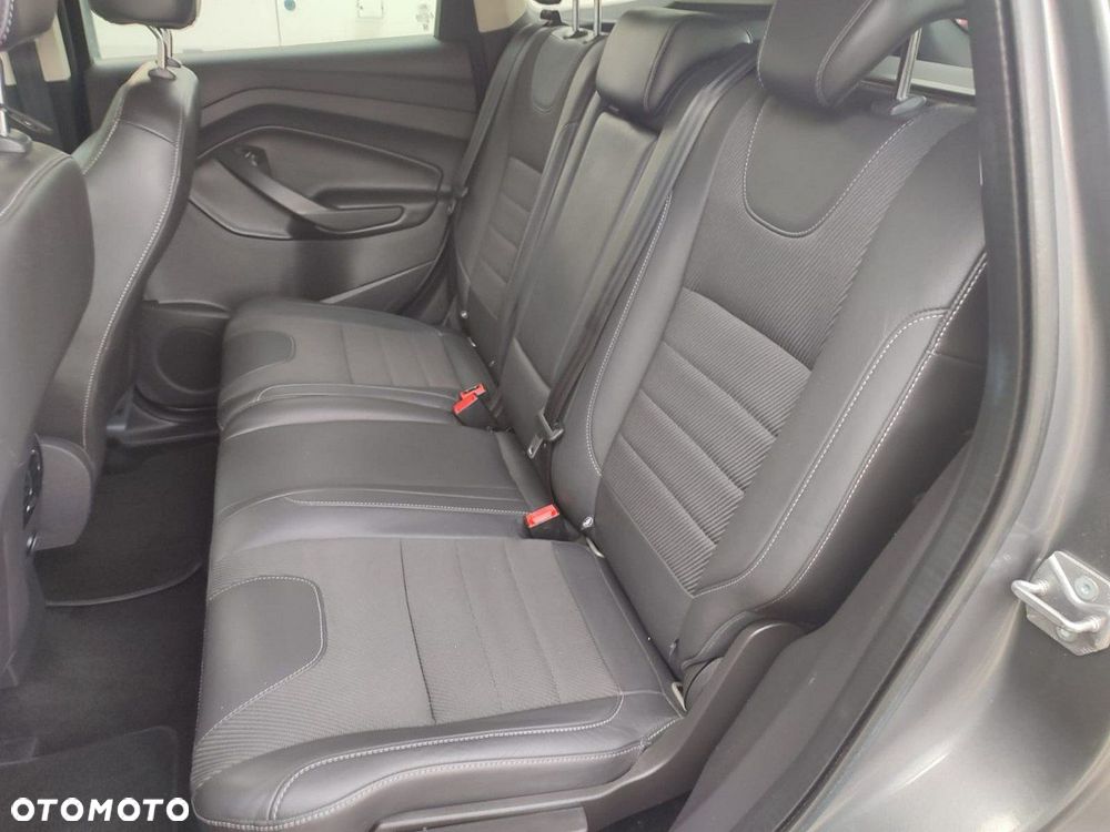 Ford Kuga - 16