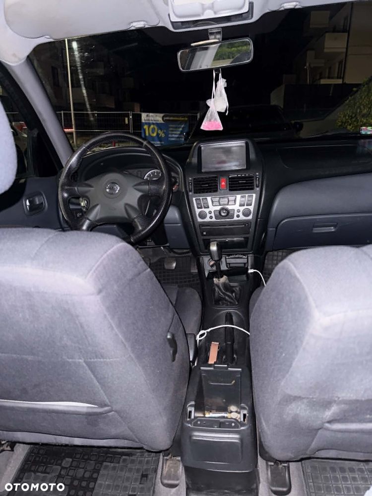 Nissan Almera - 12