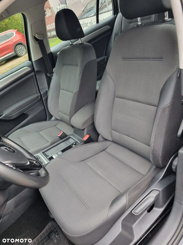 Volkswagen Golf - 14