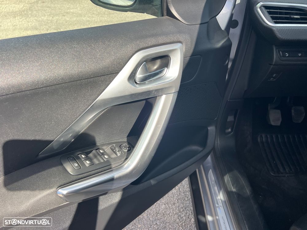 Peugeot 2008 PureTech 110 Stop&Start Crossway - 22