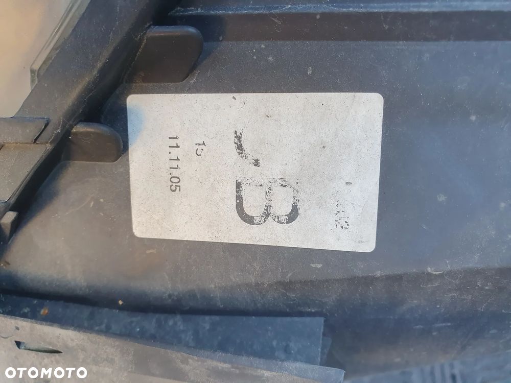 LAMPA PRAWY PRZÓD  OPEL ZAFIRA B 2005- EUROPA - 5