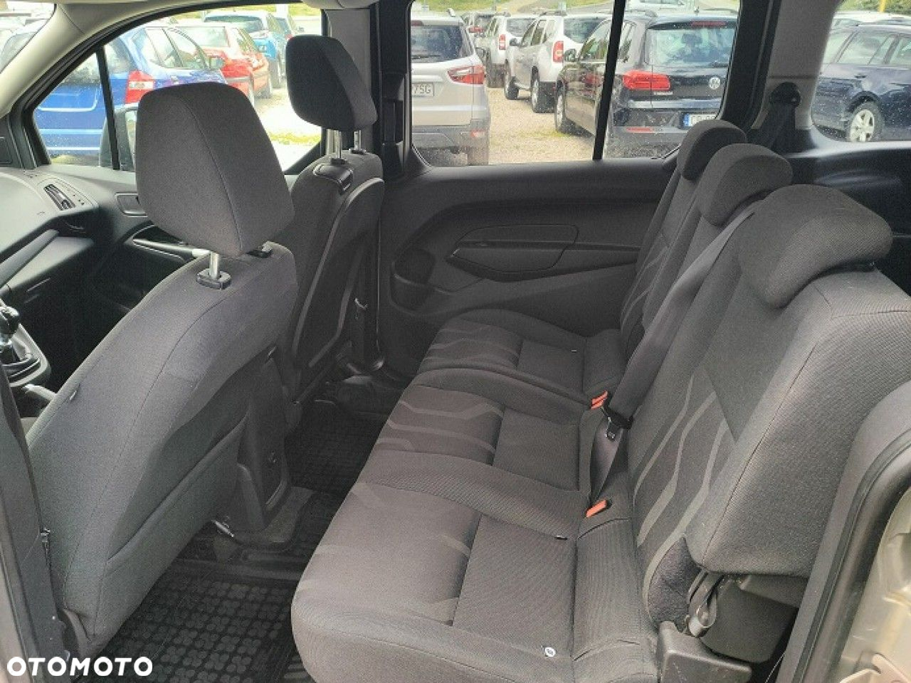 Ford Tourneo Connect Grand - 16