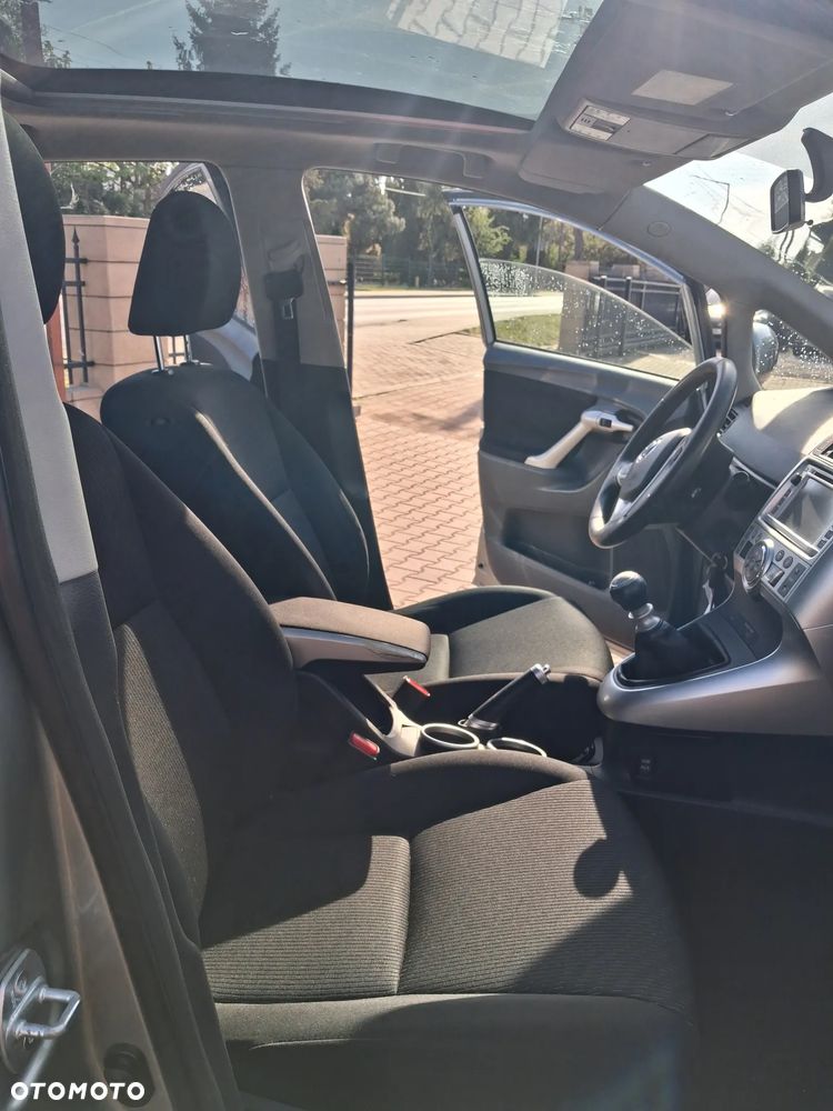 Toyota Verso - 17