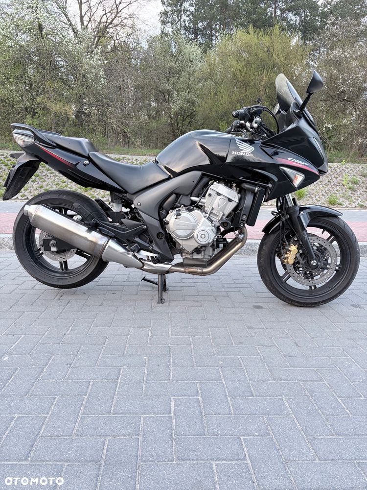 Honda CBF - 4