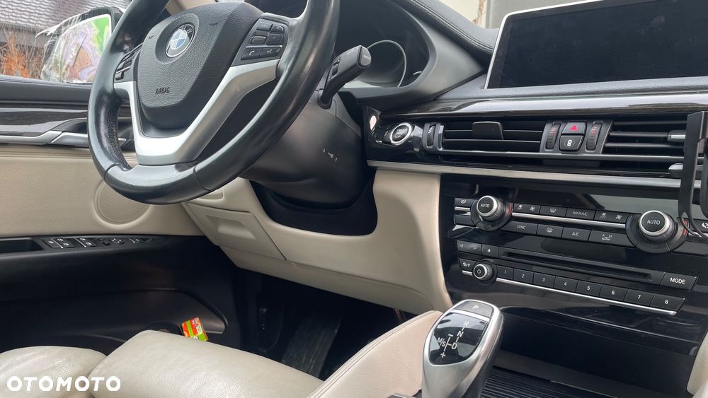 BMW X6 xDrive40d - 14