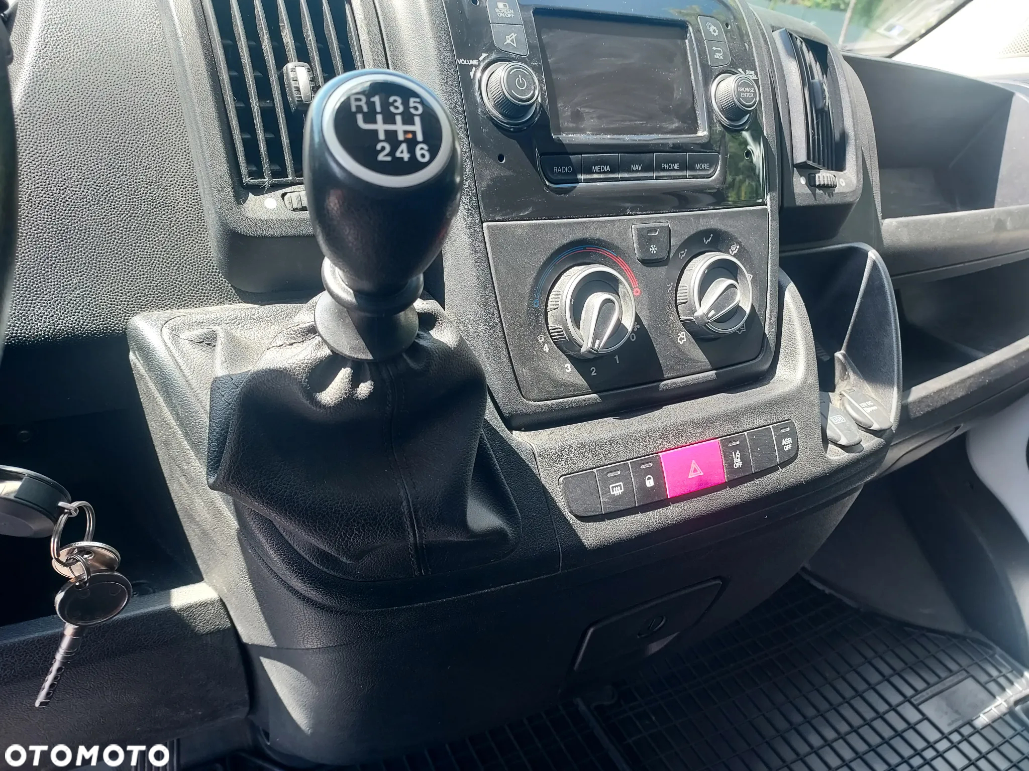Peugeot BOXER - 17