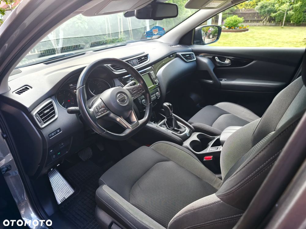 Nissan Qashqai 1.3 DIG-T N-Connecta DCT - 10