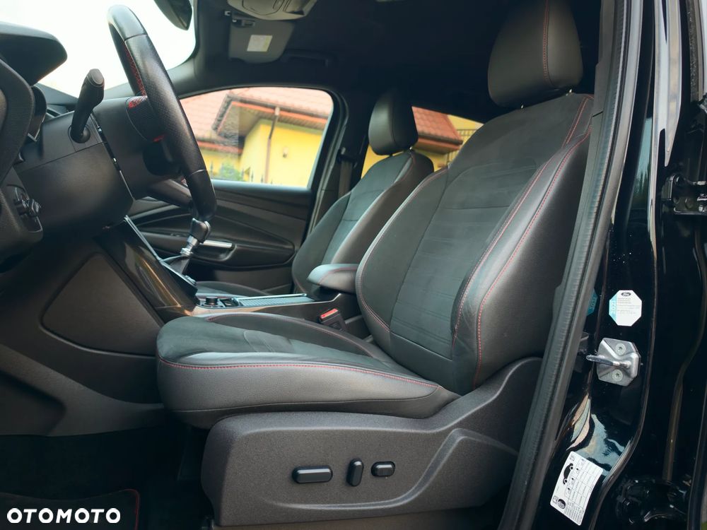 Ford Kuga - 23