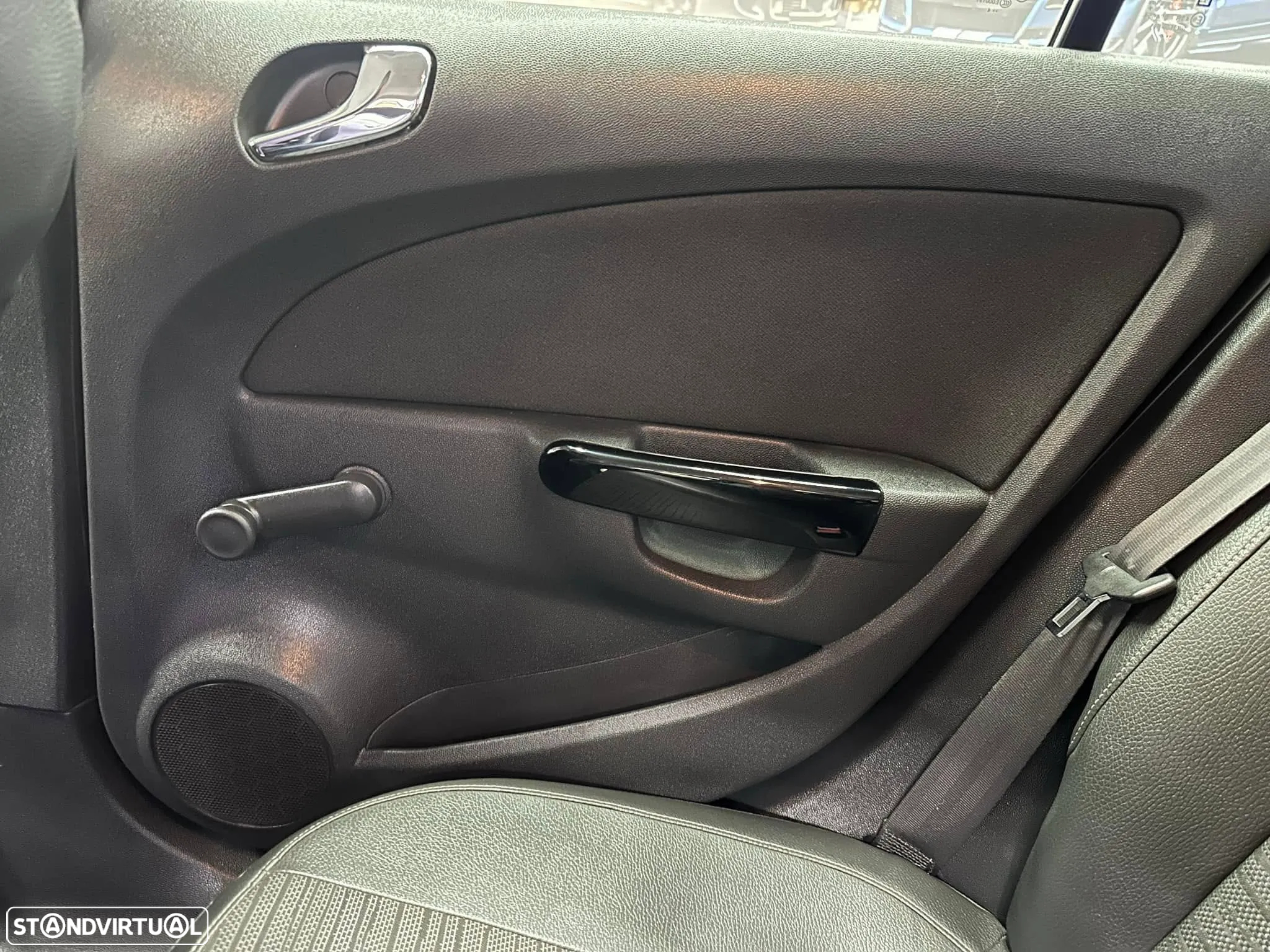 Opel Corsa 1.3 CDTi Business Edition - 33