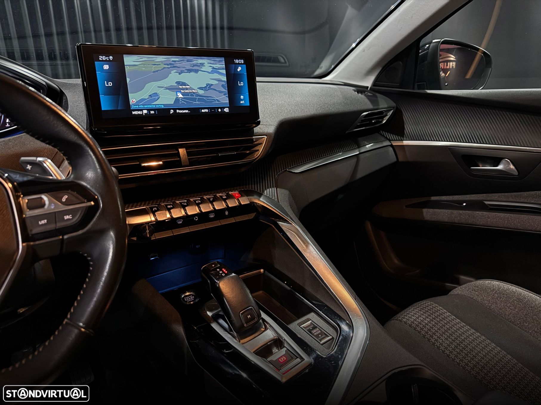 Peugeot 5008 1.2 PureTech Allure Pack EAT8 - 18