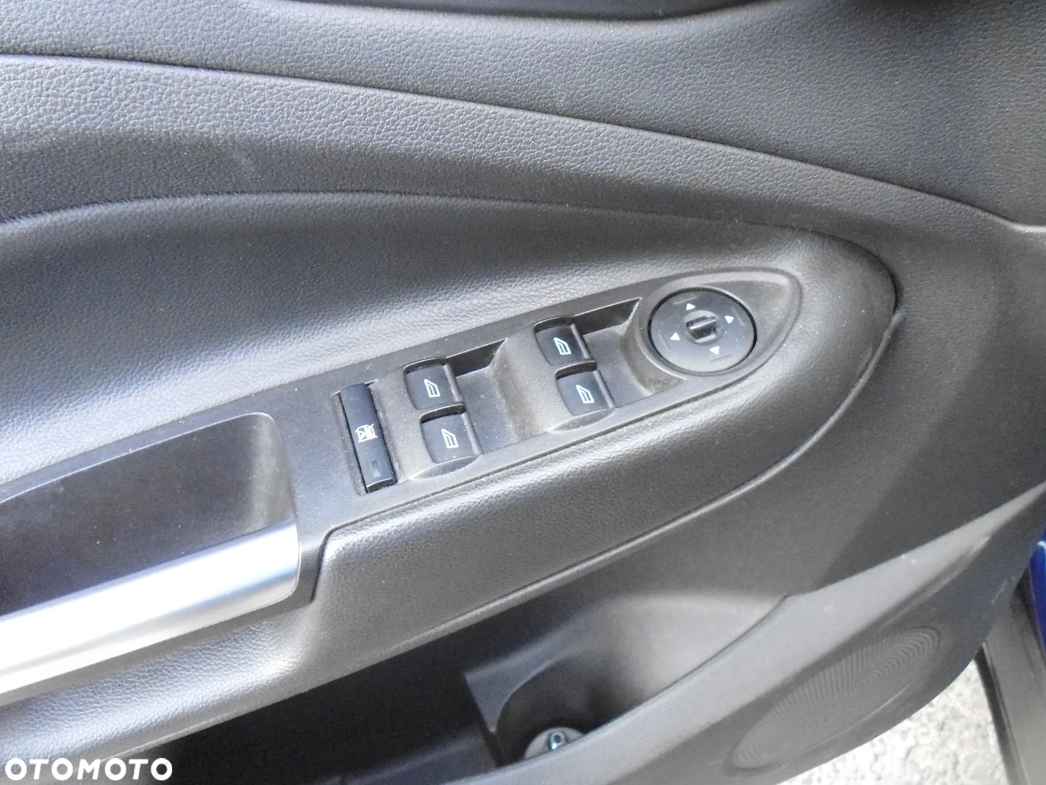 Ford Escape 2.0 EcoBoost AWD Titanium - 14