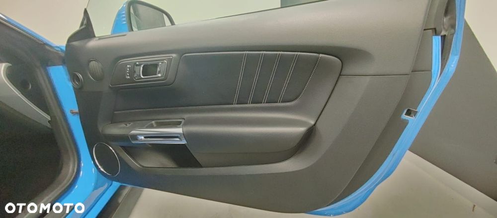 Ford Mustang 5.0 V8 GT - 16