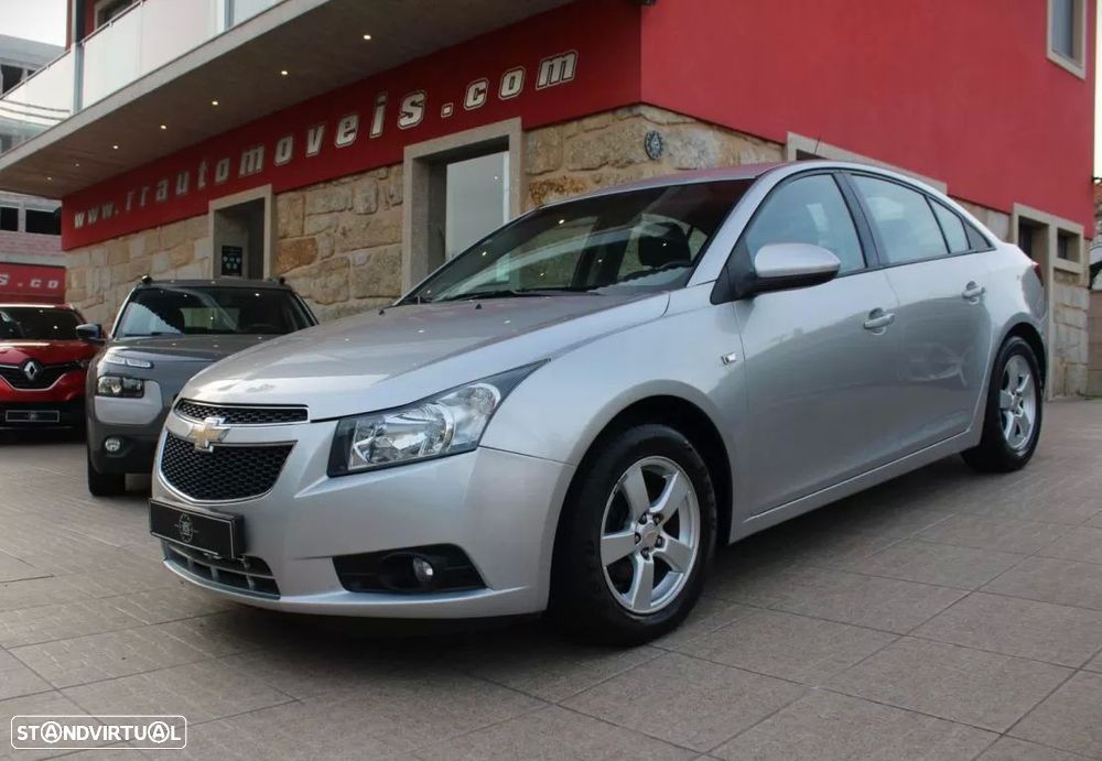 Chevrolet Cruze 1.6 LT - 1