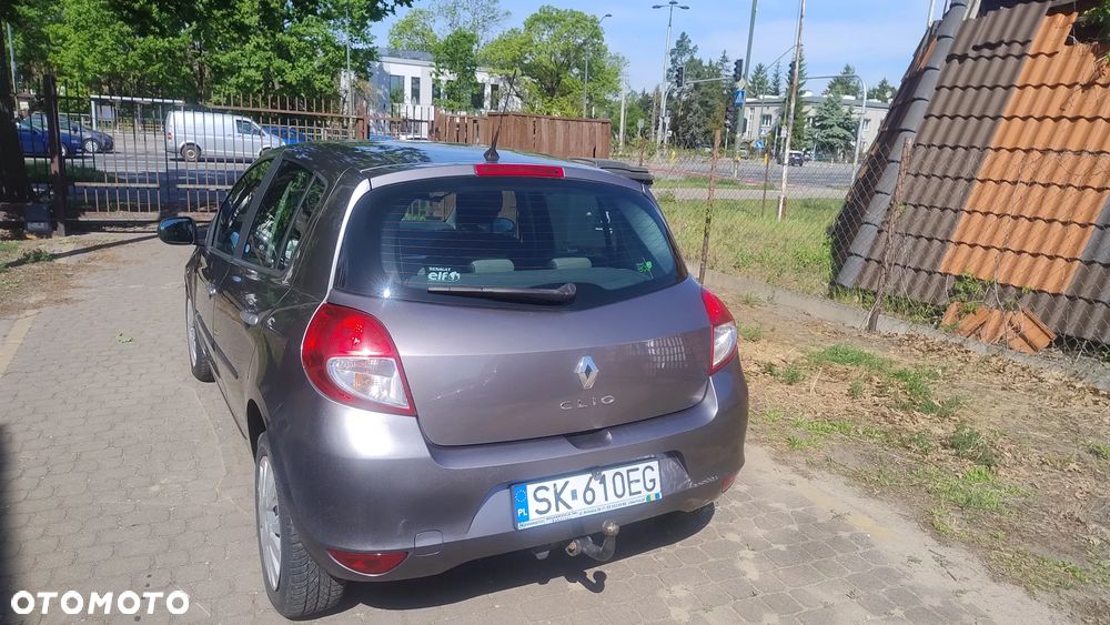 Renault Clio 1.5 dCi Alize - 6