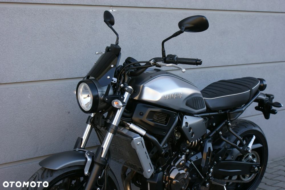 Yamaha XSR - 11