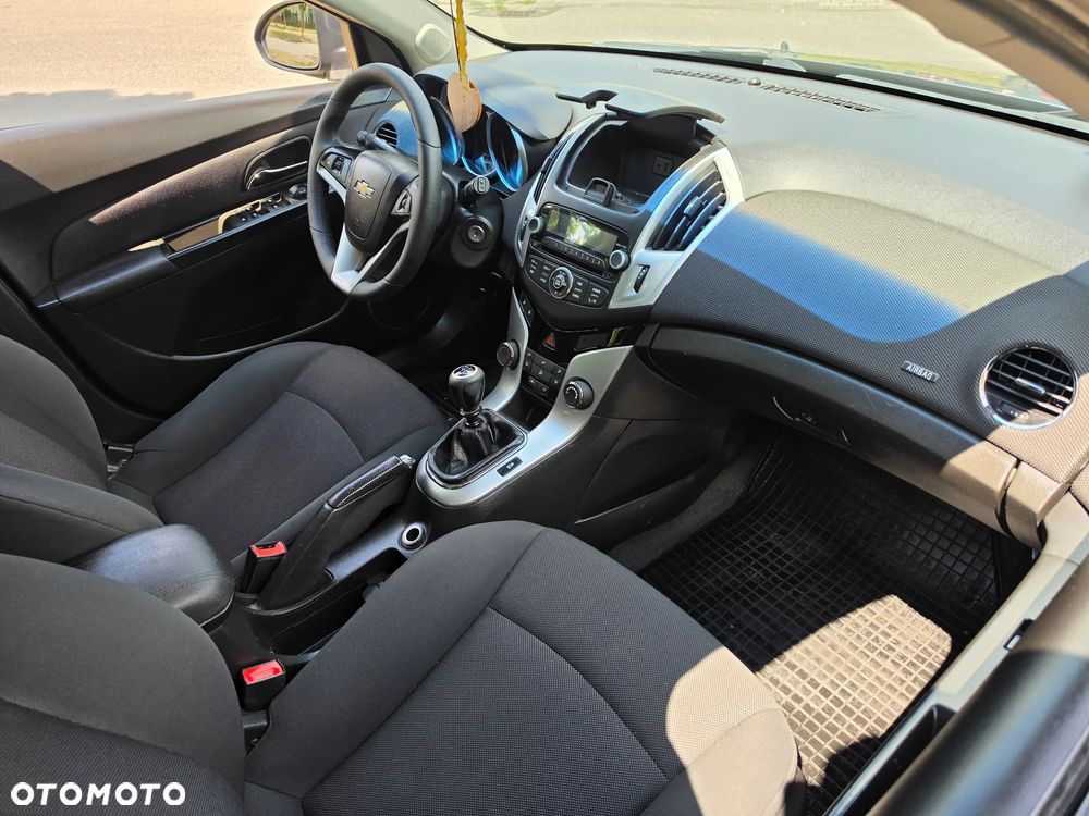 Chevrolet Cruze - 5