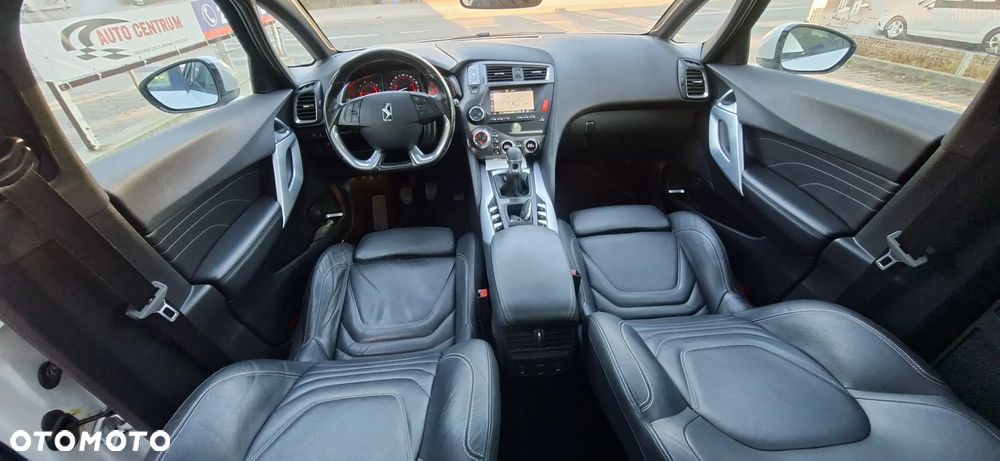 DS Automobiles DS 5 - 10