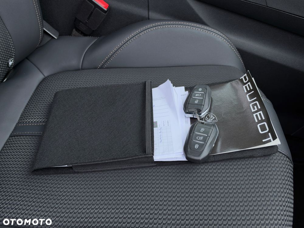 Peugeot 3008 BlueHDi 130 Stop & Start EAT8 GT - 35