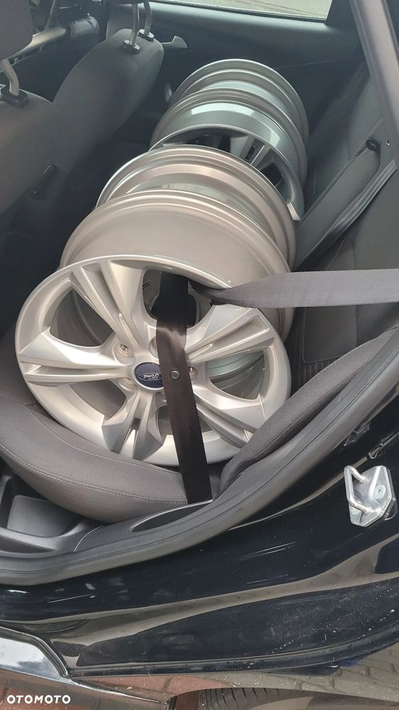 Ford Focus 1.5 EcoBoost STart-Stopp-System ST-LINE - 35