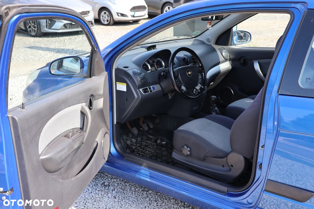 Chevrolet Aveo 1.4 16V LS - 8