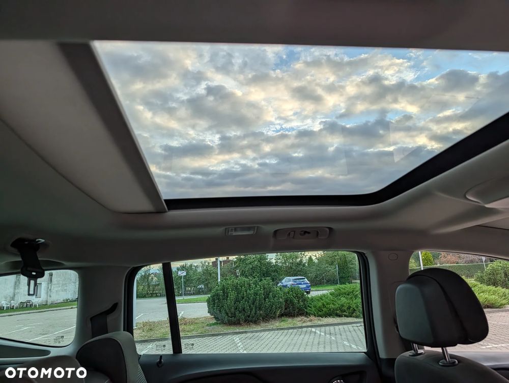 Opel Zafira Tourer 2.0 CDTI ecoFLEX Start/Stop Business Innovation - 19