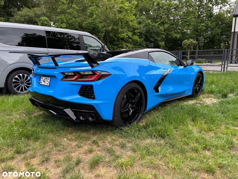 Chevrolet Corvette - 22