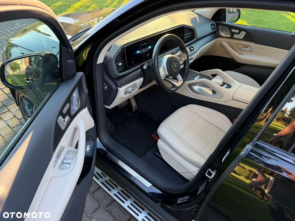 Mercedes-Benz GLS - 17