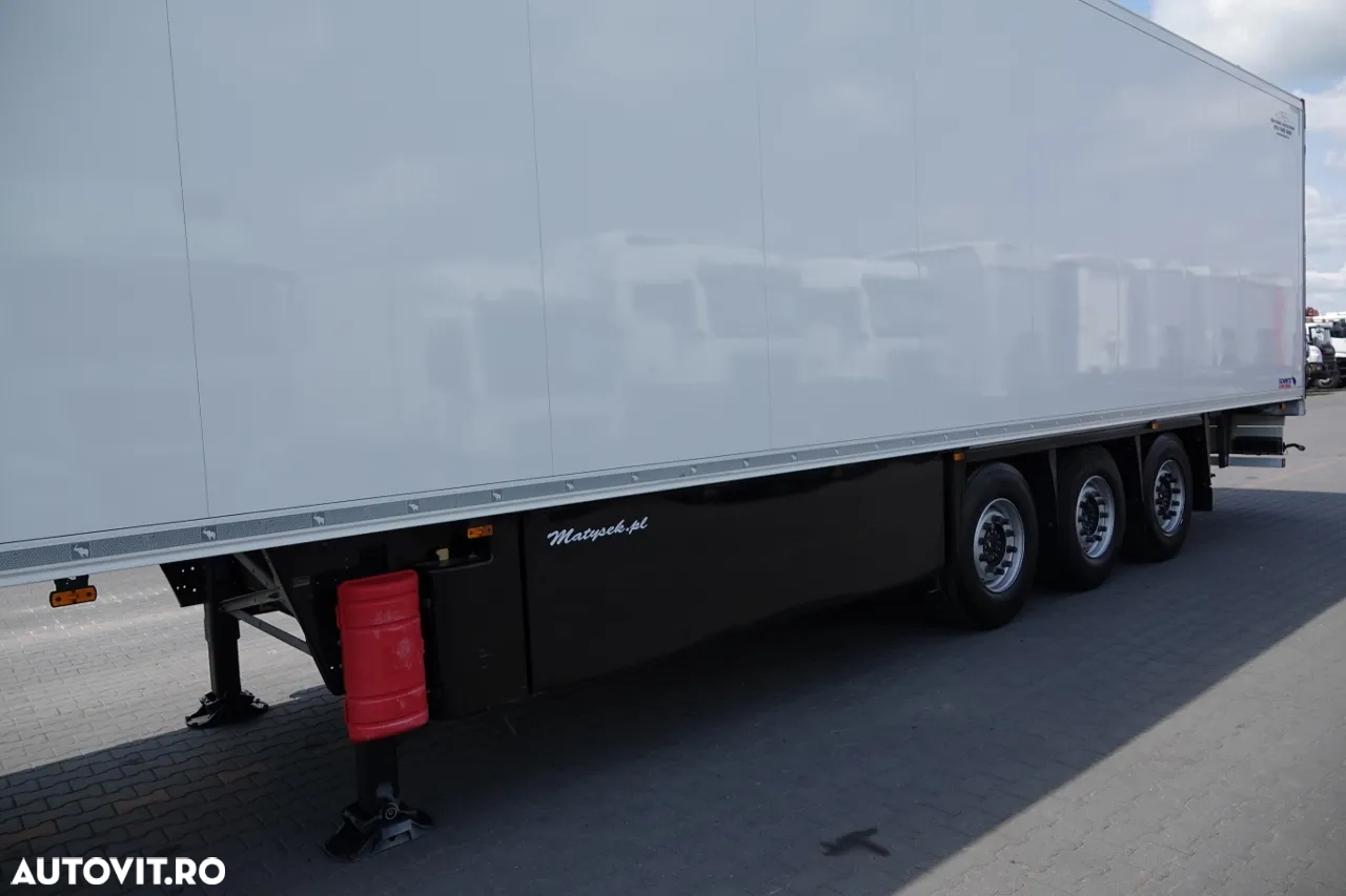 Schmitz Cargobull FRIGIDER / TRANSPORT VECTOR 1550 UNITĂȚI / DOPPELSTOCK / AXĂ RIDICATĂ / COȘ PENTRU PALEȚI / 2022 - 10