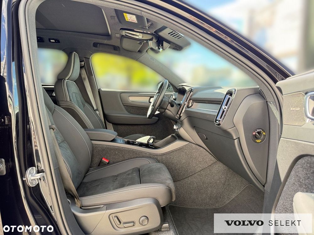 Volvo XC 40 - 25