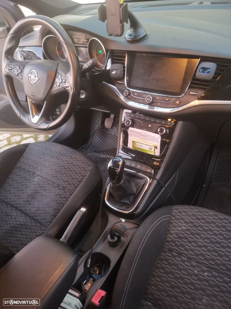 Opel Astra 1.6 CDTI Dynamic S/S - 11