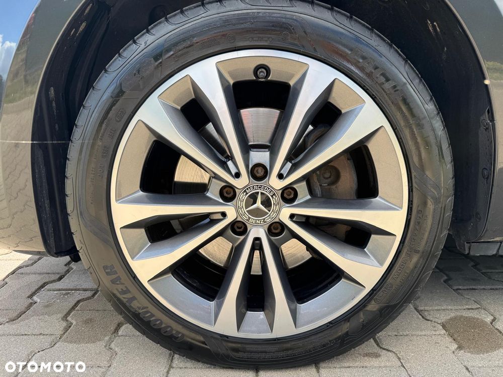 Mercedes-Benz Vito - 12
