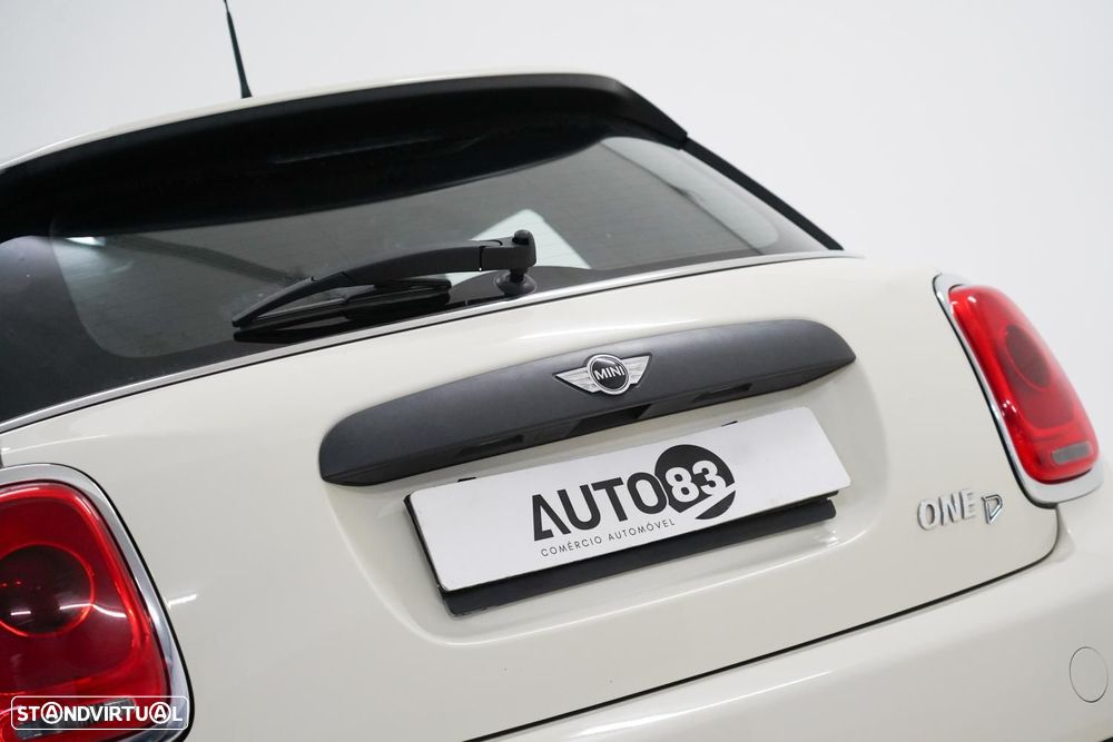 MINI 5 Portas One D - 19