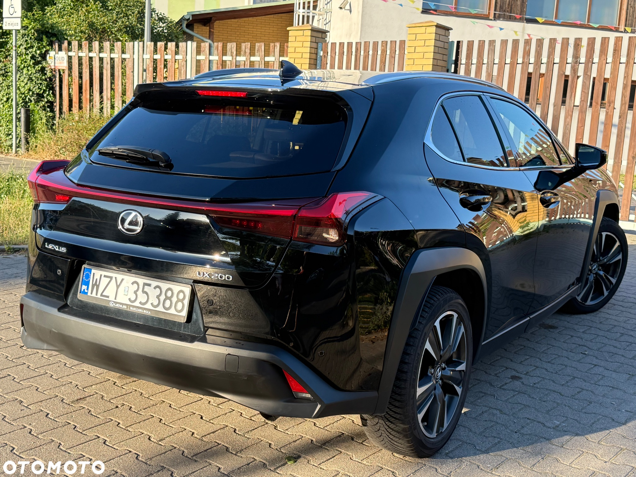 Lexus UX - 7
