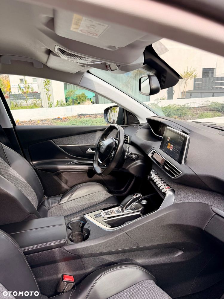 Peugeot 5008 1.6 BlueHDI Allure S&S EAT6 - 20