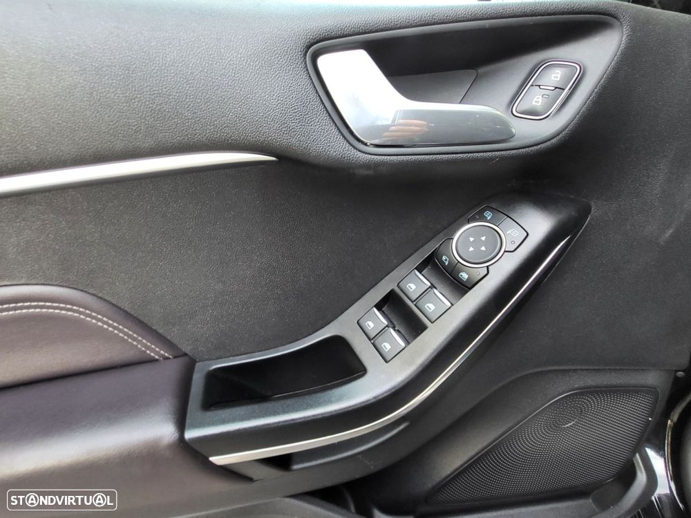 Ford Fiesta 1.5 TDCi Vignale - 17