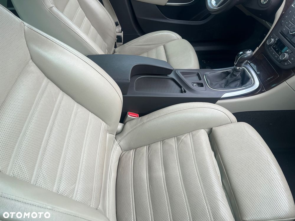 Opel Insignia 2.0 CDTI Cosmo ecoFLEX - 9