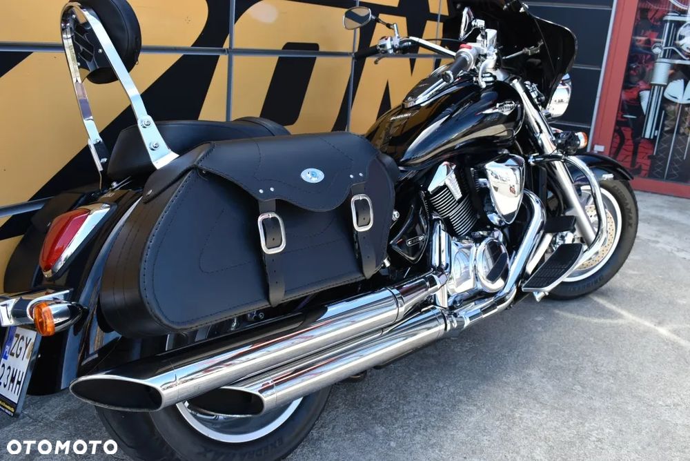 Suzuki Intruder - 31
