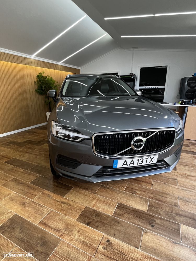 Volvo XC 40 2.0 D3 Momentum Plus - 56