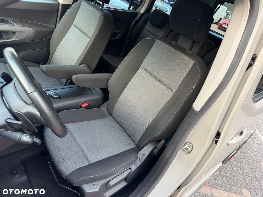 Toyota Proace City Verso Long 1.2 D-4T Family - 22
