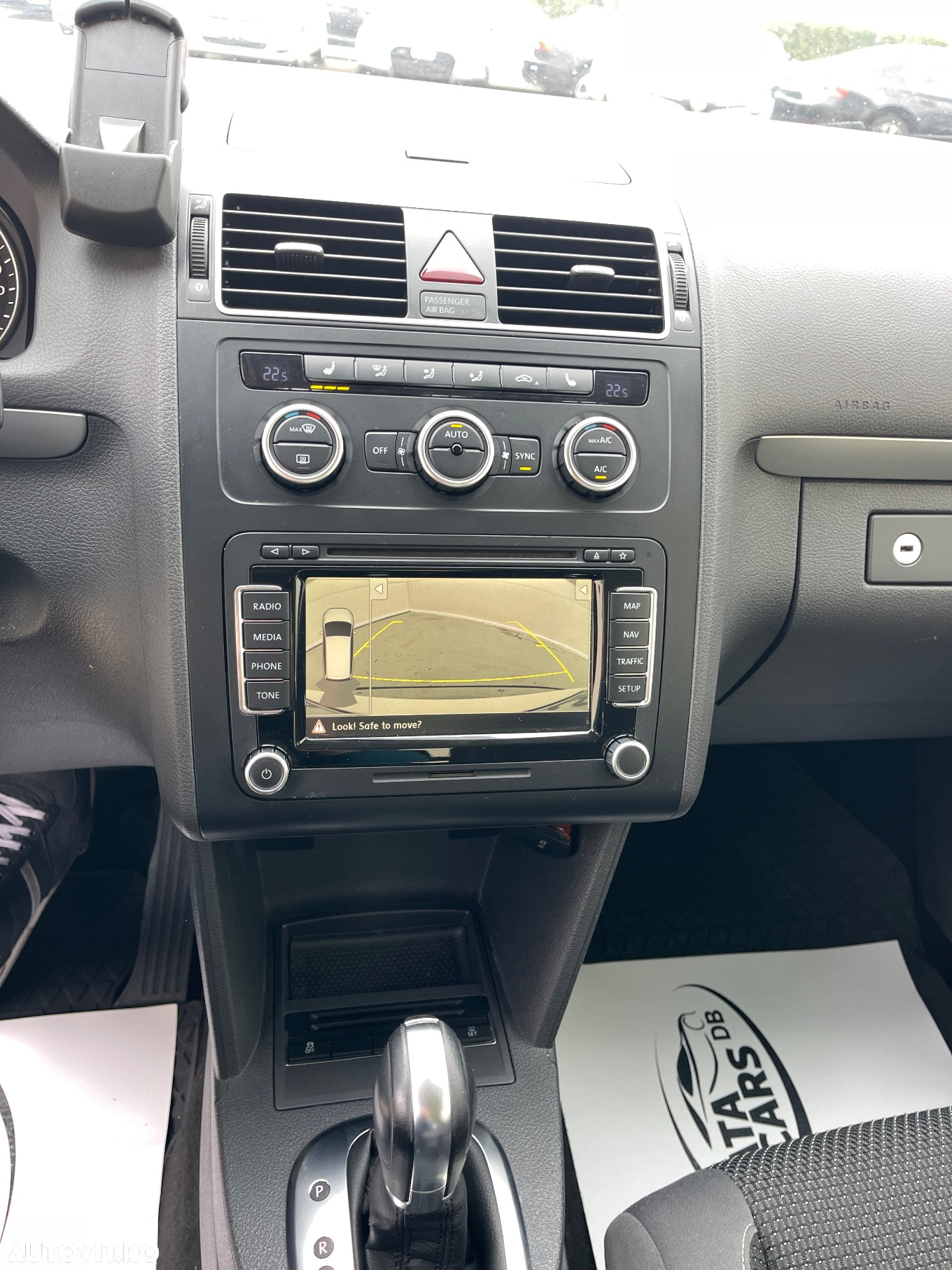 Volkswagen Touran 2.0 TDI DSG Comfortline - 35