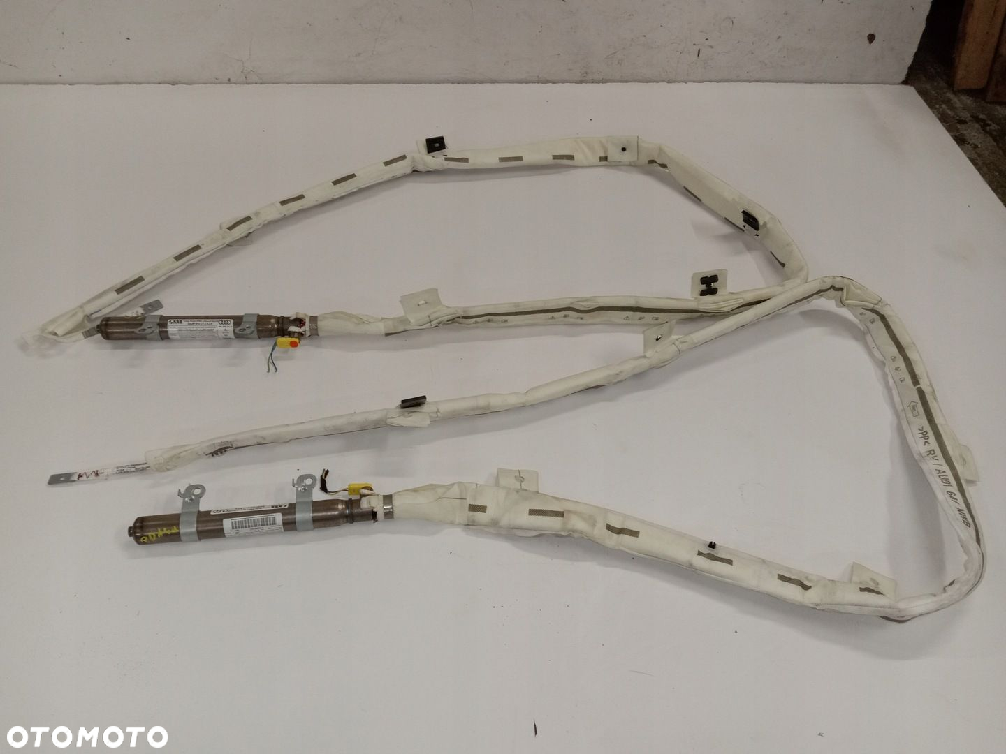 Kurtyna prawa 4H0880742E AUDI A8 D4 09-12 - 2