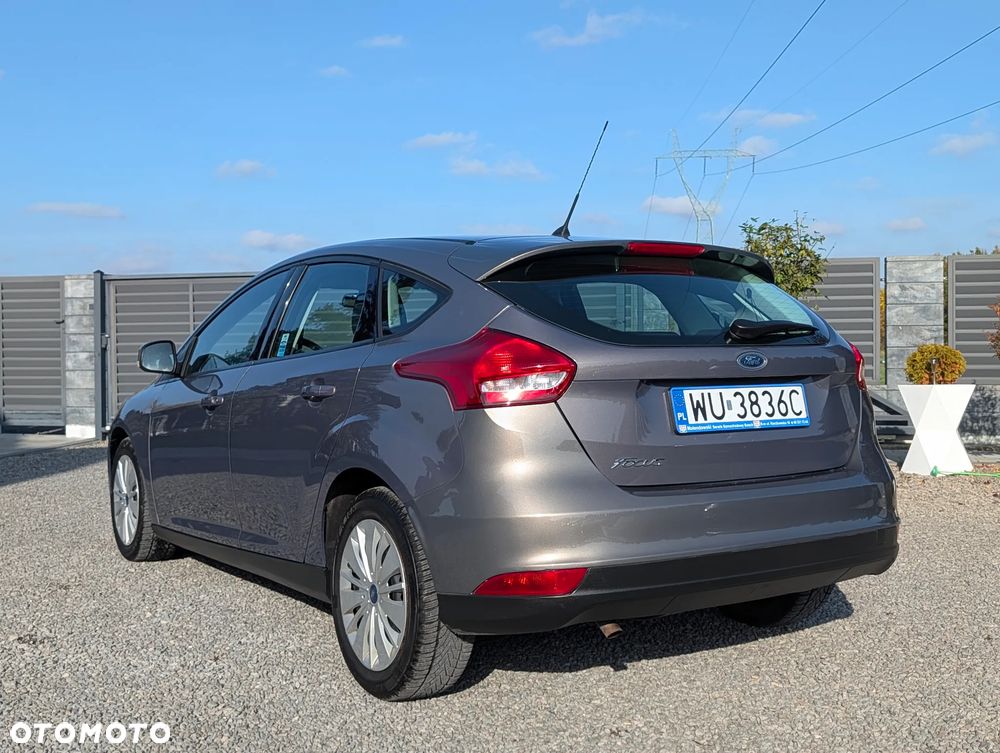 Ford Focus 1.6 Trend - 5