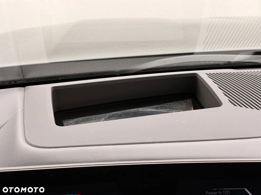 BMW Seria 5 520d xDrive - 25