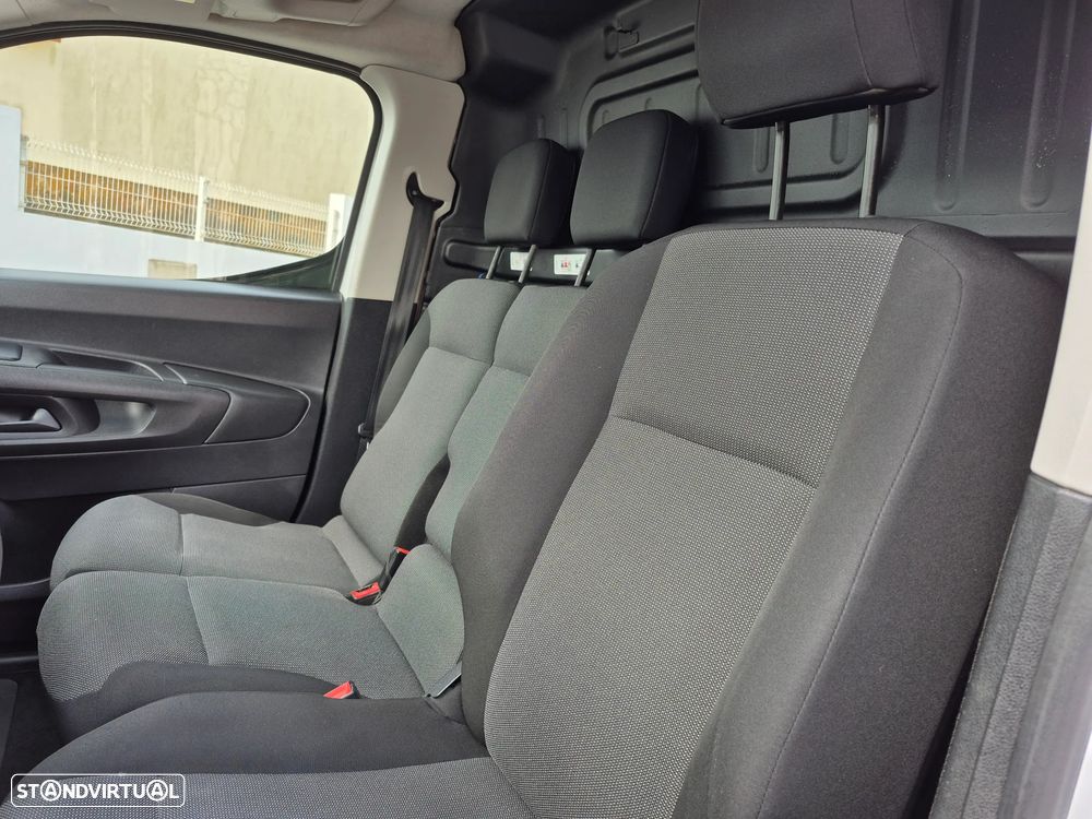 Toyota Proace City - 2020 | GARANTIA | 3 LUG. - 9