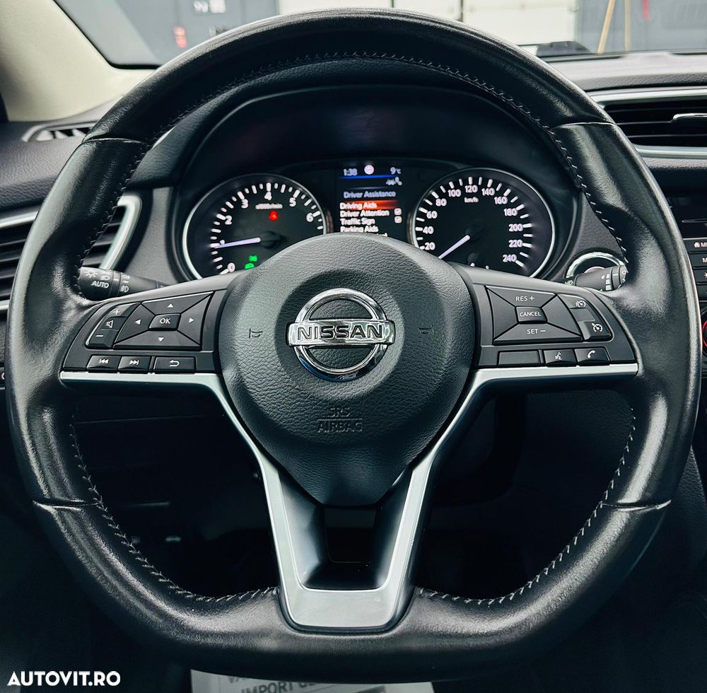 Nissan Qashqai 1.3 DIG-T TEKNA - 33