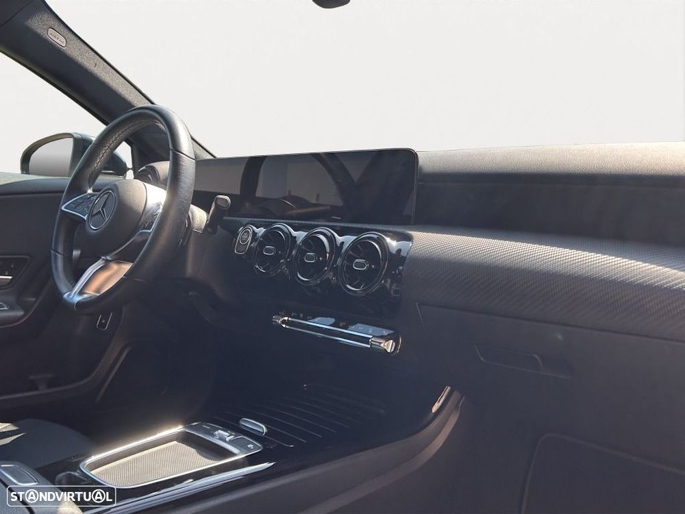 Mercedes-Benz A 250 — fotografia 12